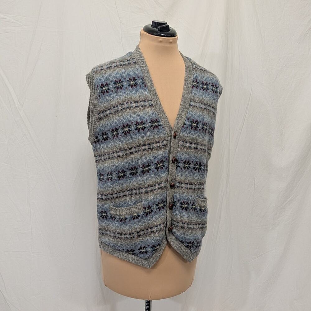 Robinson’s gray Fair Isle 100% virgin wool vest size L Made in British Hong Kong